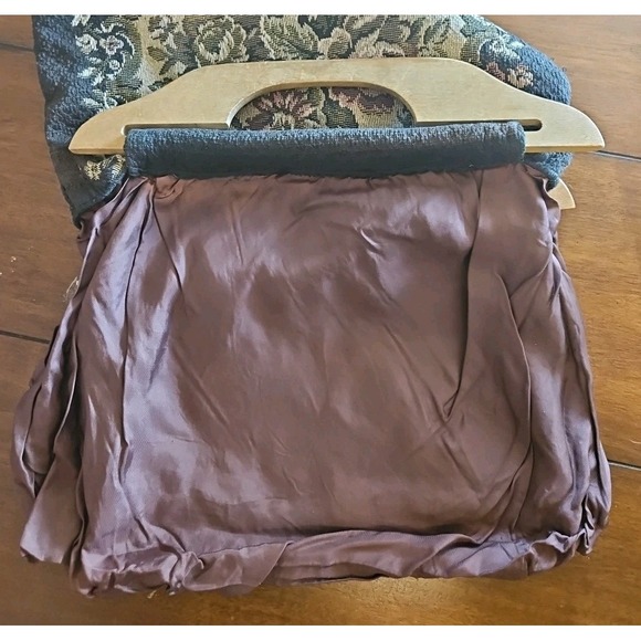 Vintage SELIGMAN New York Tapestry Tote Purse Floral Wood Handles - Picture 11 of 13